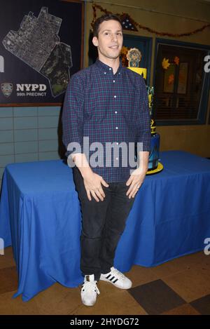 Andy Samberg „Brooklyn Nine-Nine“ feiert die Episode 99. in den CBS Radford Studios Stockfoto