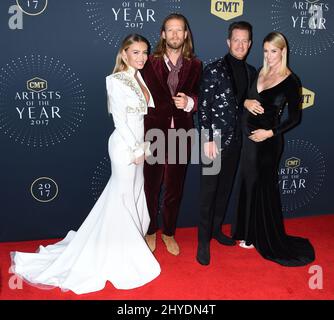 Brittney Marie Cole, Brian Kelley, Tyler Hubbard und Hayley Stom nehmen an der CMT Artist of the Year im Schermerhorn Symphony Center Teil Stockfoto