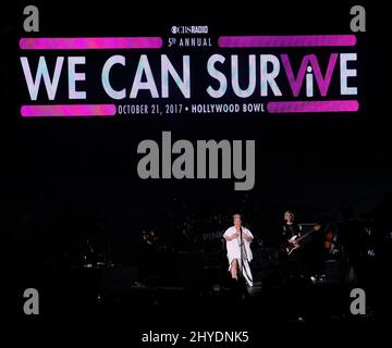 Pink nimmt an der fünften jährlichen Show „We Can Survive 2017“ von CBS Radio Teil, die die beliebtesten Künstler von heute zusammenbringt, um für eine würdige Sache zu sensibilisieren und Überlebende im Hollywood Bow zu feiern Stockfoto