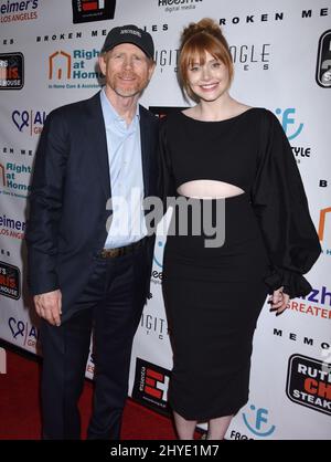 Ron Howard und Bryce Dallas Howard bei der Premiere von Broken Memories in Los Angeles, Callfornia Stockfoto