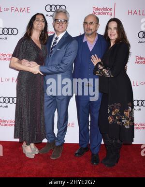 Amy Landecker, Bradley Whitford, Richard Schiff und Sheila Kelley feiern bei der 24. Hall of Fame Zeremonie die Fernsehlegenden, die an der Television Academy in North Hollywood, USA, abgehalten werden Stockfoto