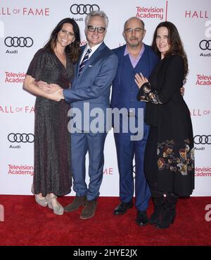 Amy Landecker, Bradley Whitford, Richard Schiff und Sheila Kelley feiern bei der 24. Hall of Fame Zeremonie die Fernsehlegenden, die an der Television Academy in North Hollywood, USA, abgehalten werden Stockfoto