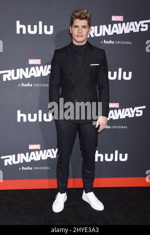 Gregg Sulkin bei der Premiere von Marvel in Los Angeles, USA Stockfoto