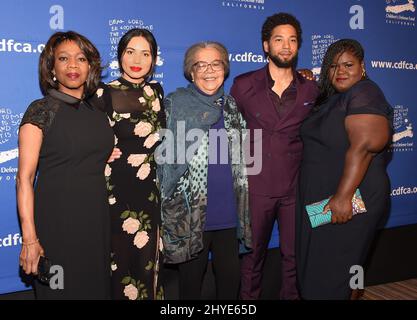 Alfre Woodard, Jurnee Smollett, Marian Wright Edelman, Jussie SM Teilnahme an der jährlichen Beat the Odds Awards-Veranstaltung des Children's Defense Fund 27. im Beverly Wilshire Hotel in Beverly Hills, Kalifornien Stockfoto