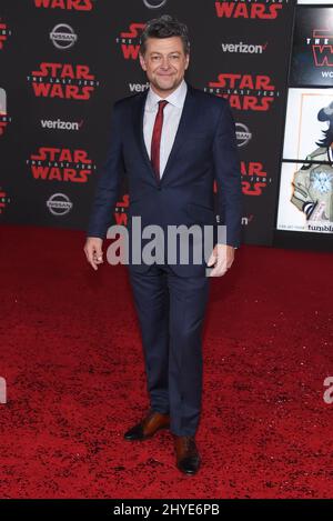 Andy Serkis bei der Weltpremiere von Lucasfilms „Star Wars: The Last Jedi“, die am 9. Dezember 2017 im Shrine Auditorium in Los Angeles, CA, stattfand. Stockfoto