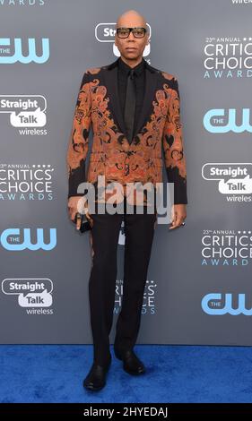 RuPaul bei den Annual Critics' Choice Awards 23., die am 11. Januar 2018 im Barker Hangar in Santa Monica, CA, verliehen wurden Stockfoto
