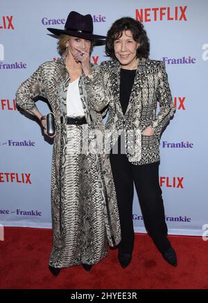 Lily Tomlin und Jane Fonda bei der Netflix-Premiere der Saison 4 „Grace and Frankie“ am 18. Januar 2018 in Culver City, CA, ArcLight Culver City. Stockfoto