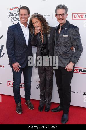 Patrick Lawler, Steven Tyler und Richard Shaw kommen zur Eröffnungsgala von Steven Tyler und Live Nation, die Janie's Fund am 28. Januar 2018 in DEN RED Studios in Hollywood, CA, unterstützt. Stockfoto