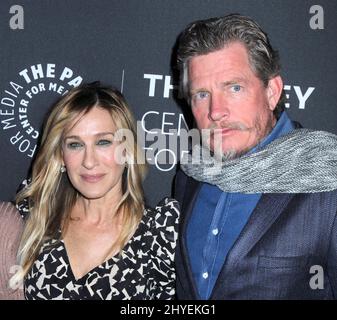 Sarah Jessica Parker & Thomas Haden Church am 8. Februar 2018 fand im Paley Center for Media ein Abend mit der Darsteller der „Scheidung“ statt Stockfoto