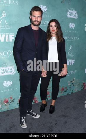 Jamie Dornan und Amelia Warner nehmen am 2.. März 2018 an der „Woman in Film Pre-Oscar Cocktail Party - Beverly Hills“ 10. Teil Stockfoto