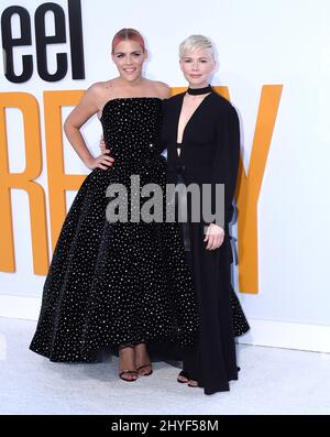 Phillips und Michelle Williams bei der Weltpremiere von „I Feel Pretty“, die am 16. April 2018 im Westwood Village Theatre in Westwood, Los Angeles, stattfand Stockfoto