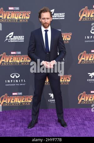 Tom Hiddleston bei der Weltpremiere von Avengers: Unendlichkeit war, die im El Capitan Theatre in Hollywood, Kalifornien, stattfand Stockfoto