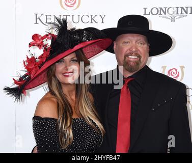 Eddie Montgomery und Jennifer Montgomery beim Kentucky Derby 144., das am 5. Mai 2018 in Churchill Downs in Louisville, KY, stattfand. Stockfoto