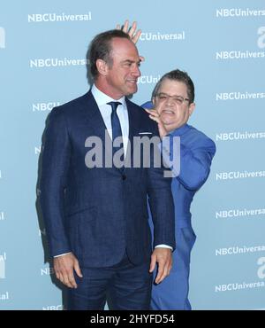 Christopher Meloni und Patton Oswalt nahmen an der NBCUniversal 2018 Upfronts Teil, die am 14. Mai 2018 in der Radio City Music Hall in New York City stattfand. Stockfoto