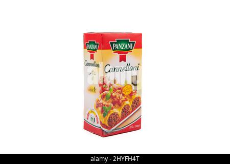 Panzani Cannelloni Pasta Box auf isoliertem Hintergrund Stockfoto