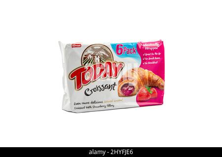 Elvan Today Croissant Strawberry 250g auf isoliertem Hintergrund Stockfoto