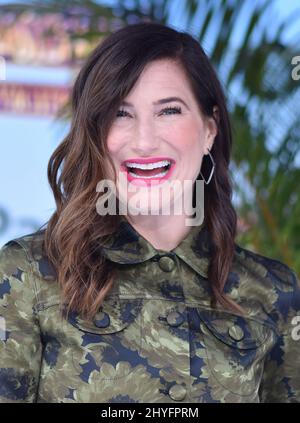 Kathryn Hahn bei der Ankunft im „Hotel Transylvania 3: Summer Vacation“ am 30. Juni 2018 in Westwood, CA, zur Weltpremiere im Regency Village Theatre. Stockfoto