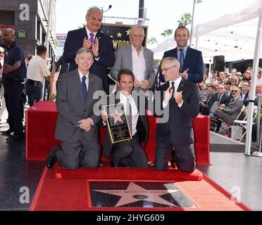 Leron Gubler, Michael Douglas, Eric McCormack, Max Mutchnick und Mitch O'Farrell bei der Eric McCormack Star Ceremony, die am 13. September 2018 auf dem Hollywood Walk of Fame in Hollywood, USA, stattfand Stockfoto