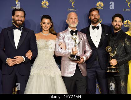 Edgar Ramirez, Penelope Cruz, Ryan Murphy, Ricky Martin und Darren Criss bei den Primetime Emmy Awards 70. im Microsoft Theater L.A. Live am 17. September 2018 in Los Angeles, USA. Stockfoto