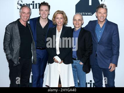 Keith Carradine, Erich Bergen, Tea Leoni, Zeljko Ivanek & Tim Da beim Tribeca TV Festival 20. Jubiläumsfeier der „Frau Sekretärin“ Stockfoto