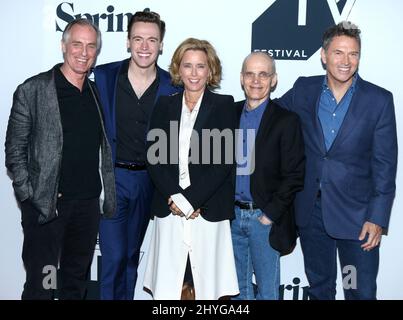 Keith Carradine, Erich Bergen, Tea Leoni, Zeljko Ivanek & Tim Da beim Tribeca TV Festival 20. Jubiläumsfeier der „Frau Sekretärin“ Stockfoto