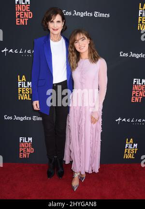 Elizabeth McGovern und Haley Lu Richardson nahmen an der Premiere von Chaperon während des LA Film Festivals Teil, das am 23. September 2018 in Arclight Culver City in Culver City, Kalifornien, stattfand Stockfoto