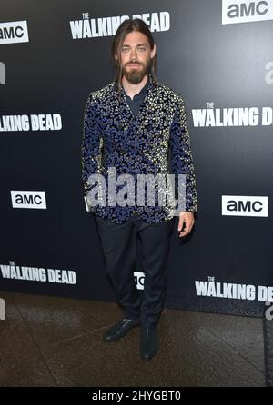 Tom Payne bei der Premiere der Saison 9 im DGA Theatre Complex Stockfoto