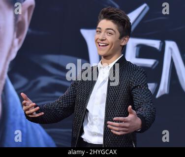 Asher Angel kommt zur Premiere von „Venom“, die am 1. Oktober 2018 im Regency Village Theater in Westwood, Los Angeles, stattfand Stockfoto