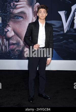 Asher Angel kommt zur Premiere von „Venom“, die am 1. Oktober 2018 im Regency Village Theater in Westwood, Los Angeles, stattfand Stockfoto