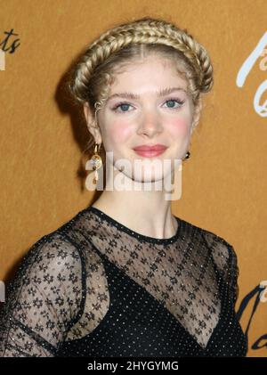 Elena Kampouris nimmt an der New Yorker Premiere von „Mary Queen of Scots“ im Pariser Theater in New York Teil Stockfoto