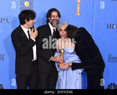 Anthony Rossomando, Andrew Wyatt, Lady Gaga und Mark Ronson bei den jährlichen Golden Globe Awards 76., die am 6. Januar 2019 im Beverly Hilton Hotel in Beverly Hills, CA, verliehen wurden. Stockfoto