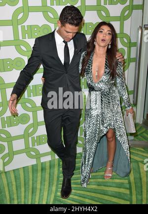 Sarah Hyland und Wells Adams bei der HBO Post Golden Globes Party im Beverly Hilton Hotel am 6. Januar 2019 in Beverly Hills, CA. Stockfoto