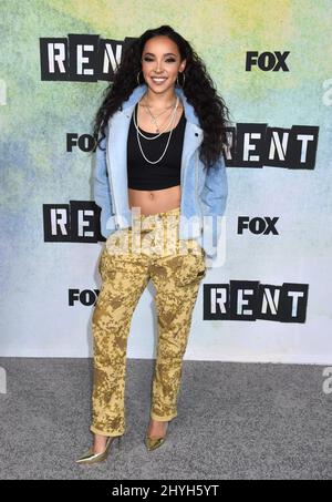 Tinashe kommt bei der „Rent: Live“-TV-Show-Fotoausstellung auf dem 20. Century Fox Lot an Stockfoto