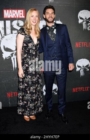 Deborah Ann Woll und Ben Barnes bei Marvel's „The Punisher“ L.A. Sondervorführung in den ArcLight Cinemas Hollywood Stockfoto