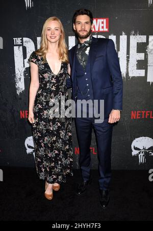 Deborah Ann Woll und Ben Barnes bei Marvel's „The Punisher“ L.A. Sondervorführung in den ArcLight Cinemas Hollywood Stockfoto