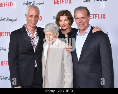 Dan Gilroy, Ruth Gaydos, Rene Russo und John Gilroy kommen zur Netflix-Premiere von „Velvet Buzzsaw“ im Egyptian Theatre Stockfoto