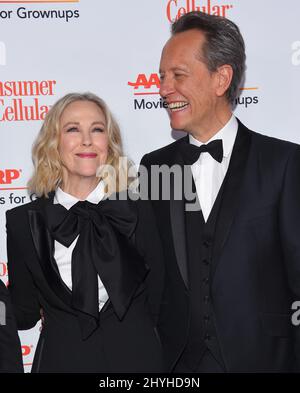 Catherine O'Hara und Richard E. Grant kommen am 04. Februar 2019 in Beverly Hills, CA, zu den AARP's Movies for Grownups 18. im Beverly Wilshire Hotel. Stockfoto