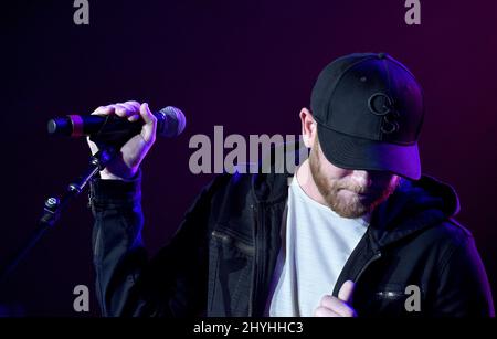 Cole Swindell tritt beim Eröffnungsessen zum 50.. Jahrestag des CRS auf, das von Warner Music Nashville im Omni Nashville Hotel veranstaltet wird Stockfoto