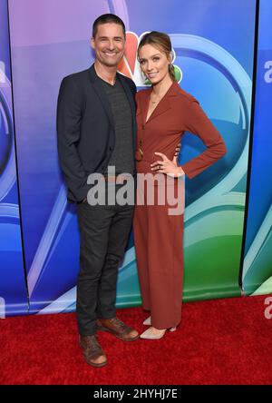 Warren Christie und Michaela McManus beim NBC Universal Mid Season Press Day in Los Angeles Stockfoto