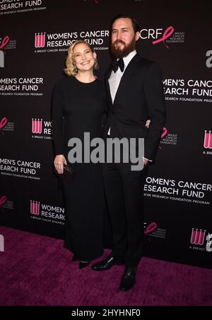 Kate Hudson und Danny Fujikawa kommen bei der Gala „ein unvergesslicher Abend“ des Women's Cancer Research Fund an, die am 28. Februar 2019 im Beverly Wilshire Hotel in Beverly Hills, CA, stattfindet. Stockfoto