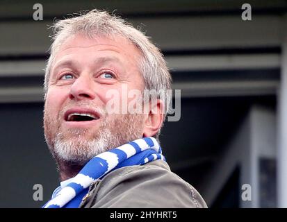 DATEI-PICS AUFGENOMMEN MAI 2015. London, England. 15.. März 2022. File Photo von Chelsea FC Besitzer Roman Abramovich, der von der britischen Regierung sanktioniert wurde. Roman im Chelsea / Crystal Palace im Mai 2015. Bild von: Jason Mitchell/Alamy Live News Stockfoto