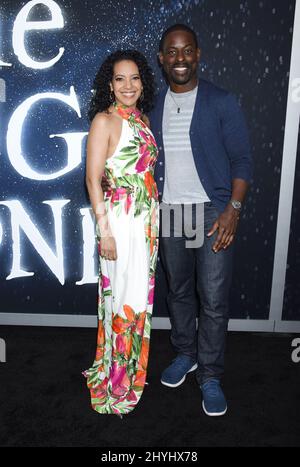 Zabryna Guevara und Sterling K. Brown bei der Premiere von „The Twilight Zone“ in Los Angeles Stockfoto