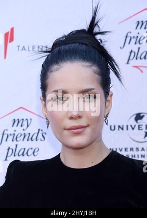 Halsey bei der „Ending Youth Homelessness: A Benefit for My Friend's Place“, die am 6. April 2019 im Hollywood Palladium in Hollywood, CA, stattfand. Stockfoto