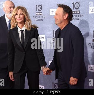 MEG Ryan und Billy Crystal nahmen an der 30.-jährigen Vorführung von „When Harry Met Sally“ bei der Eröffnungsgala des TCM Classic Film Festivals 2019 im TCL Chinese Theatre IMAX Teil Stockfoto