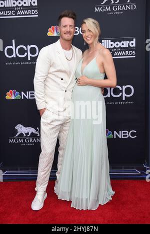 Tyler Hubbard und Hayley Stommel nehmen an den Billboard Music Awards 2019 in der MGM Grand Garden Arena in Las Vegas, Nevada, Teil Stockfoto