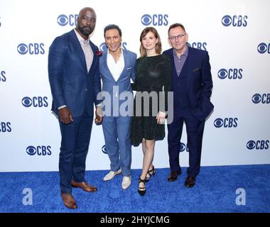 Mike Coulter, Aasif Mandv, Katja Herbers und Michael Emerson nahmen an der CBS 2019 im Vorfeld in der Todd English Food Hall Teil Stockfoto