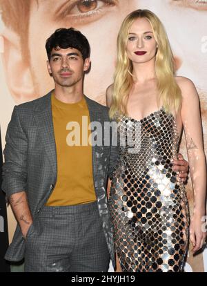 Joe Jonas und Sophie Turner bei der Amazon Prime-Uraufführung der Jonas Brothers „Chasing Happiness“ im Regency Bruin Theater Stockfoto