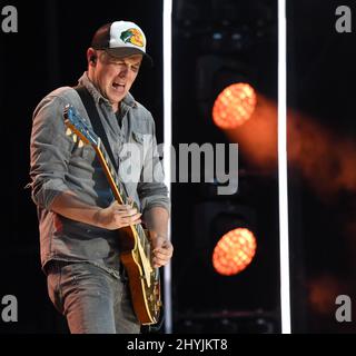 Travis Denning während des CMA Music Festival 2019 Stockfoto