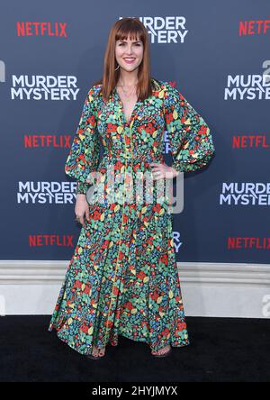 Sara Rue bei der Premiere von Murder Mystery in Los Angeles, Kalifornien Stockfoto