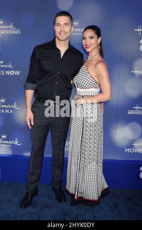 Eric Winter und Roselyn Sanchez im Hallmark Channel und Hallmark Movies & Mysteries 2019 Sommer-TCA in einer privaten Residenz in Beverly Hills am 26. Juli 2019 in Beverly Hills, ca. Stockfoto